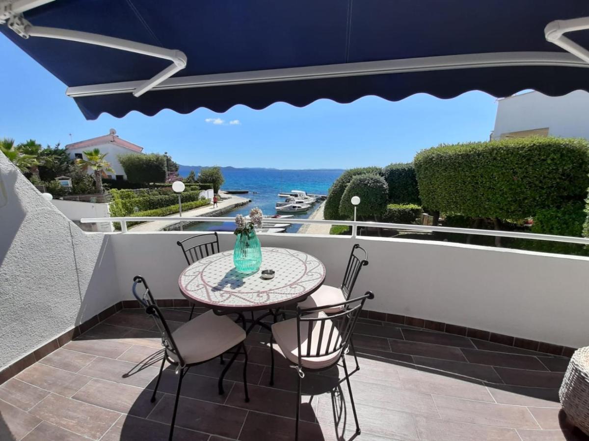 Apartmani Sollei Petrcane Bagian luar foto