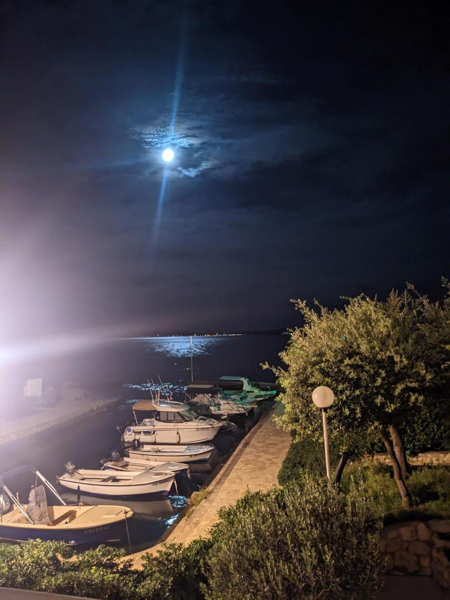 Apartmani Sollei Petrcane Bagian luar foto
