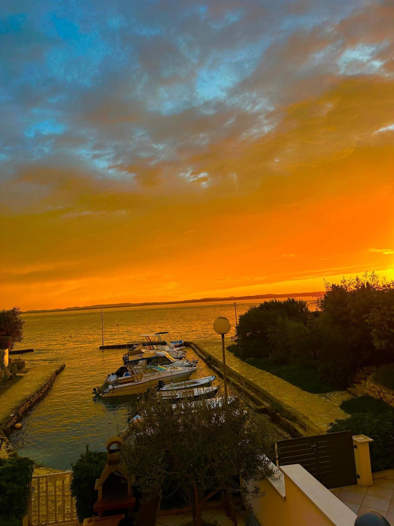Apartmani Sollei Petrcane Bagian luar foto